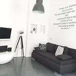 شقة Mini Loft Design - With Sauna بودابست