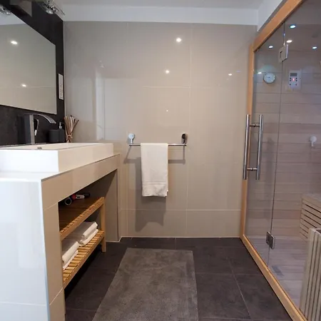 Mini Loft Design - With Sauna Apartment *