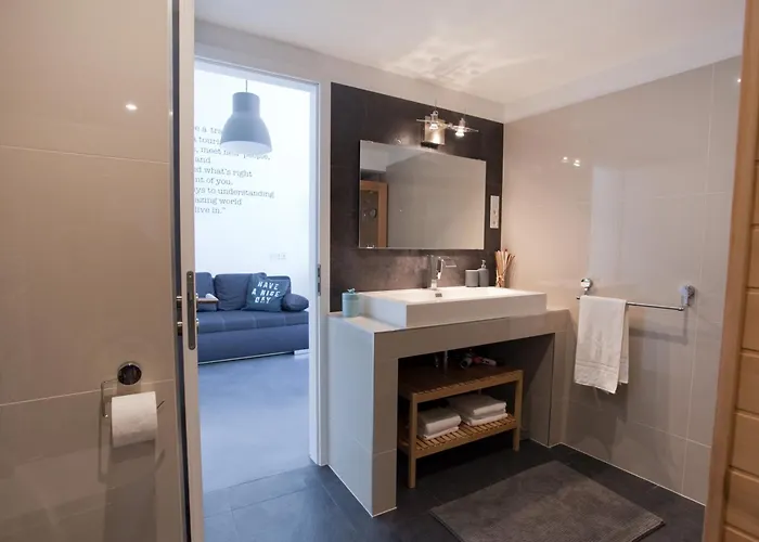 Mini Loft Design - With Sauna Lägenhet